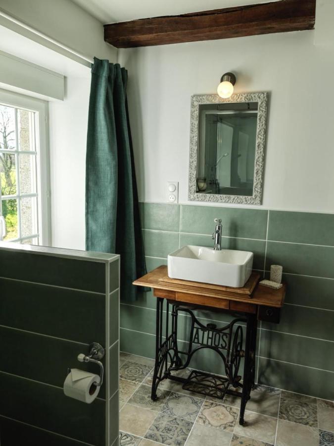 Le Manoir De La Besliere - Gite Et Chambres D'Hotes Folligny Dış mekan fotoğraf